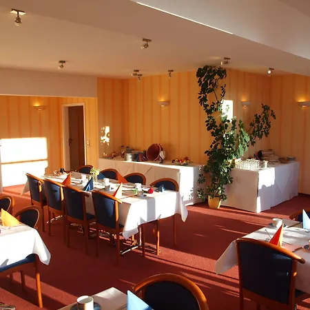 Отель Altes Doktorhaus 3*