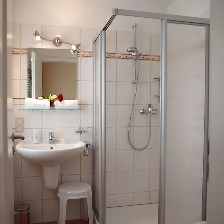 Altes Doktorhaus Отель 3*