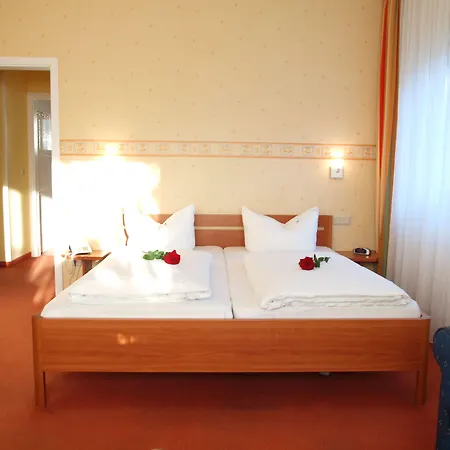 Altes Doktorhaus Отель 3*