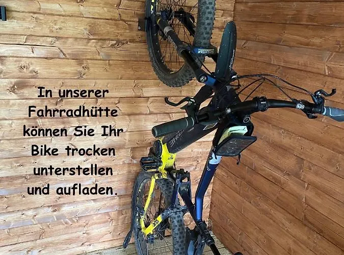 Altes Doktorhaus - Garni 3*