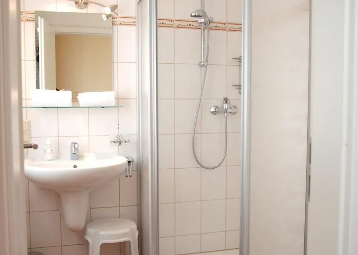 Altes Doktorhaus - Garni 호텔 빌링겐